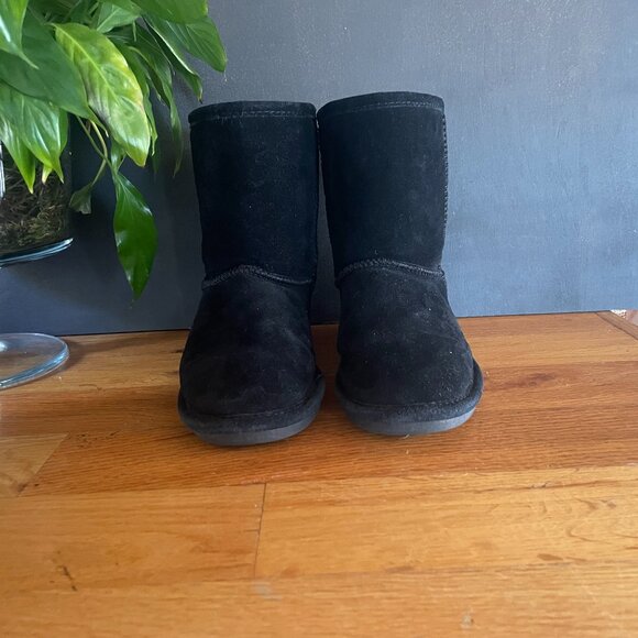 Bearpaw Evangeline Youth Black Suede Wool Lined Boots Size 4 | Cozy Winter Boot - Picture 1 of 7